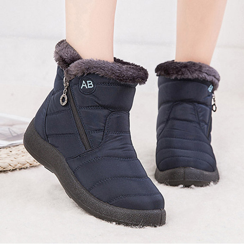 Solid Pattern Thick Boots