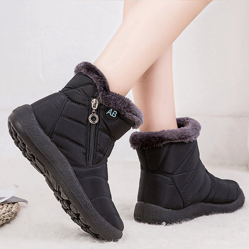 Solid Pattern Thick Boots